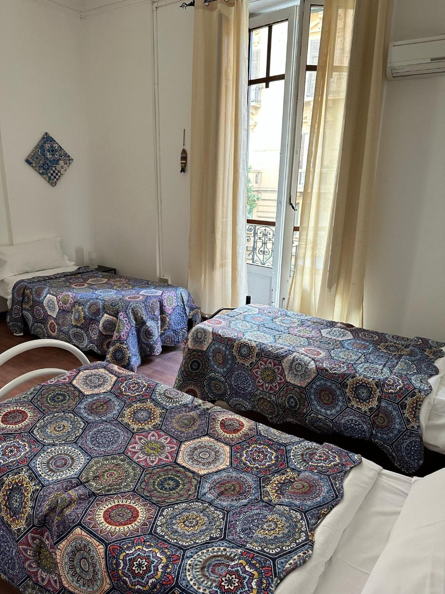 Via Zara Hostel Palermo Ngoại thất bức ảnh