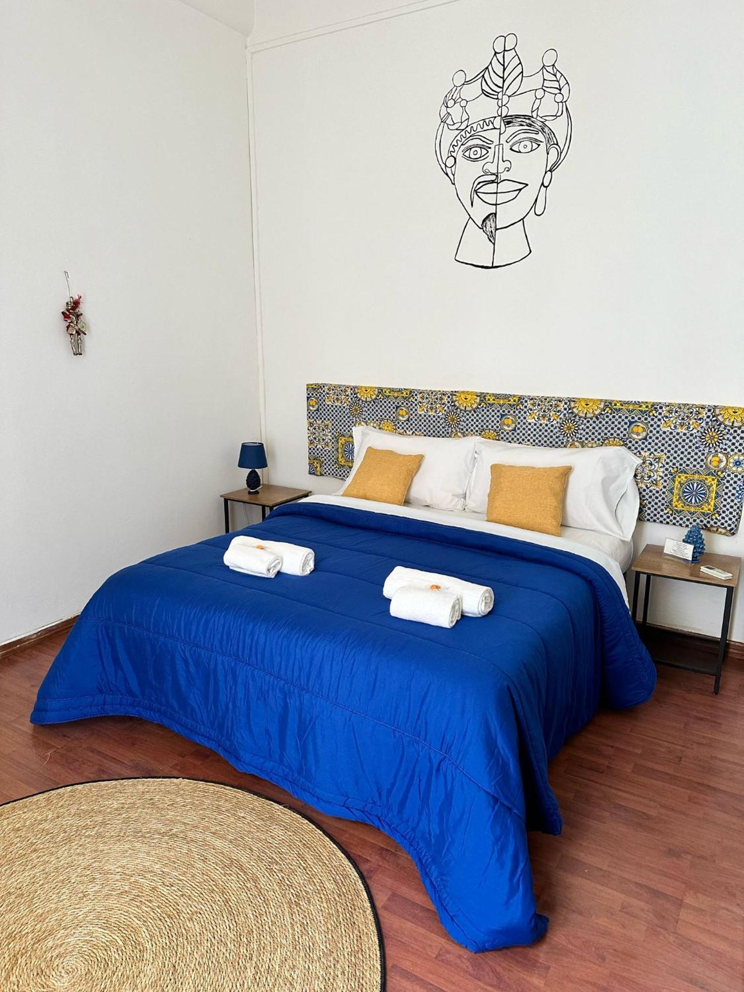 Via Zara Hostel Palermo Ngoại thất bức ảnh